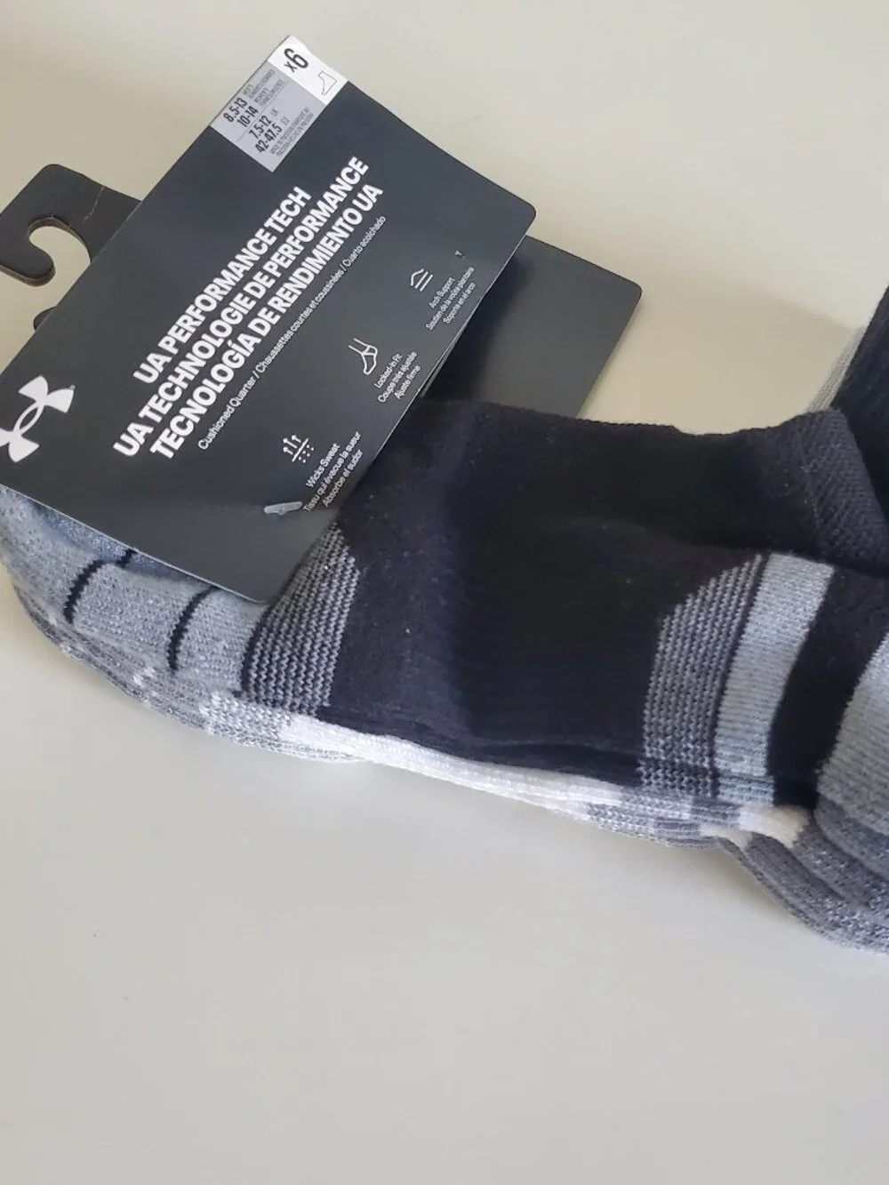 (3-pack) Under Armour Performance Tech Unisex Quarter Socks Size L